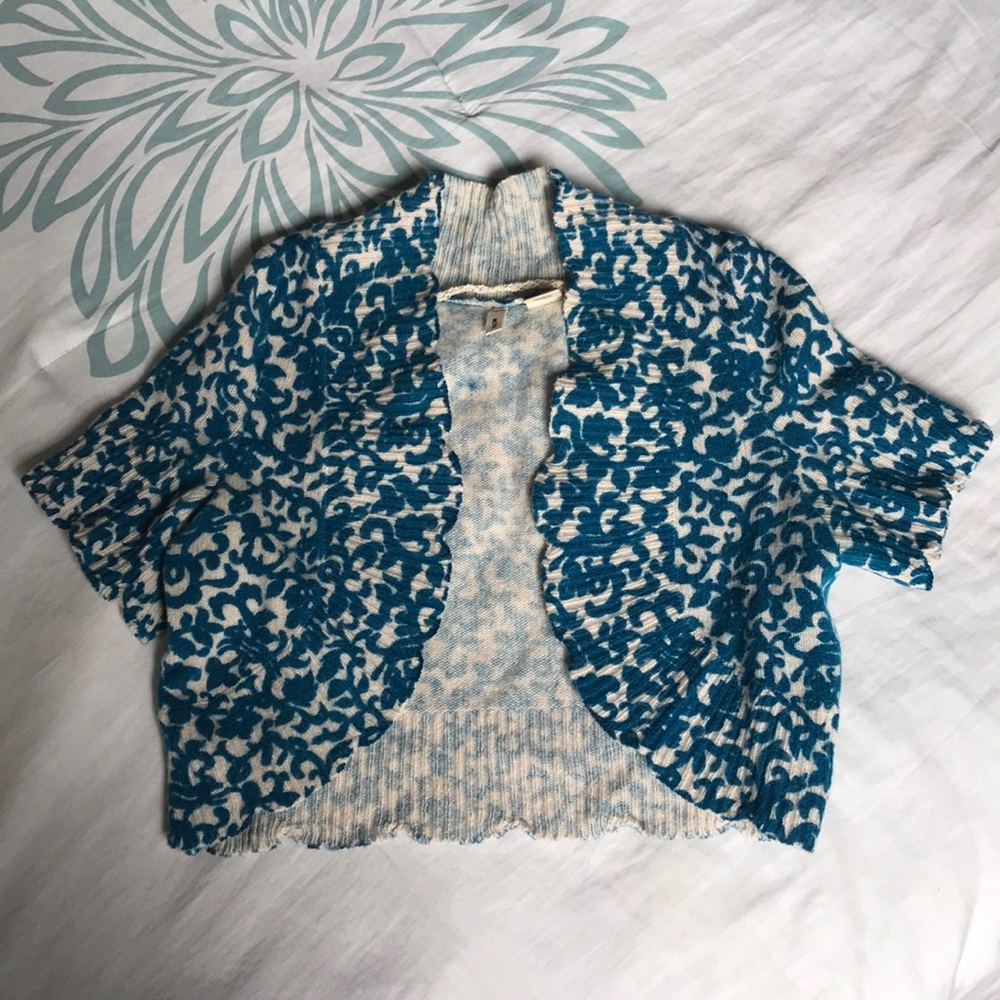 Moth wool shrug